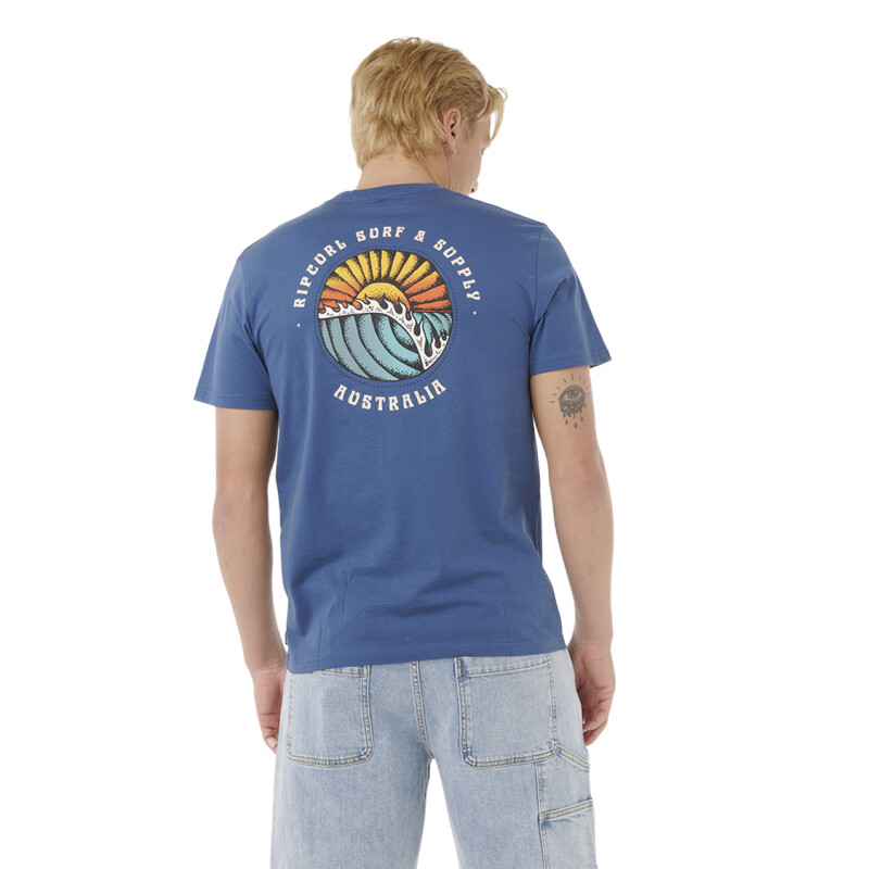 Remera Rip Curl Sunsets Destination - Azul Remera Rip Curl Sunsets Destination - Azul