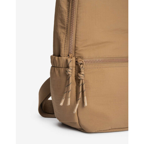 Mochila Con Bolsillo Delantero Y Laterales Marron beige
