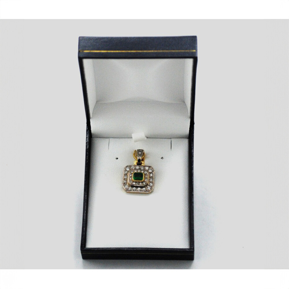 Dije En Oro 18 K, Esmeralda Y Brillantes. Hechos A Mano Dije En Oro 18 K, Esmeralda Y Brillantes. Hechos A Mano