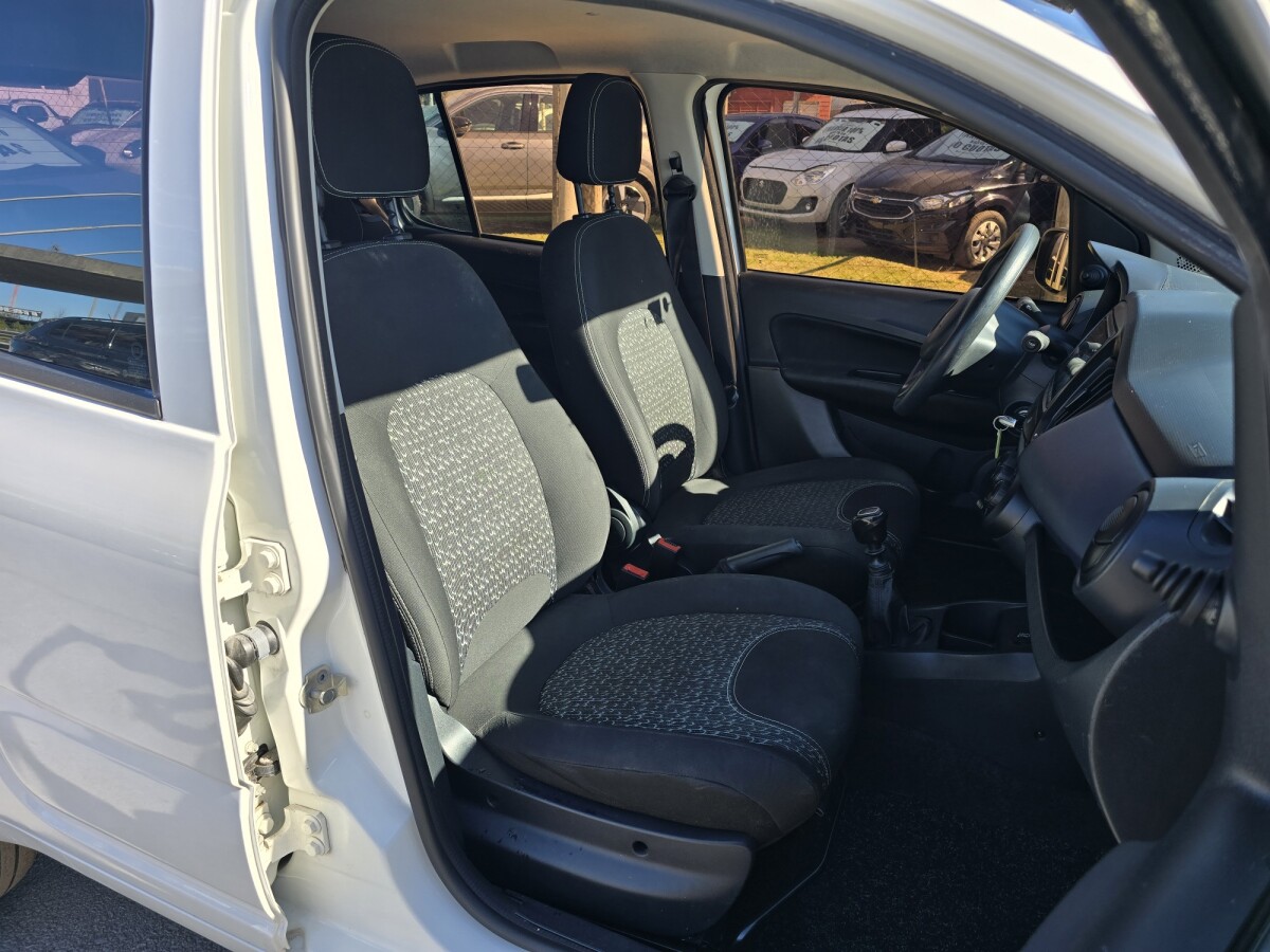 Fiat Uno Attractive 1.4 Extra Full | Permuta / Financia Fiat Uno Attractive 1.4 Extra Full | Permuta / Financia