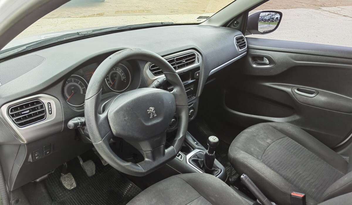 Peugeot 301 1.2 N1 - 2015 Peugeot 301 1.2 N1 - 2015