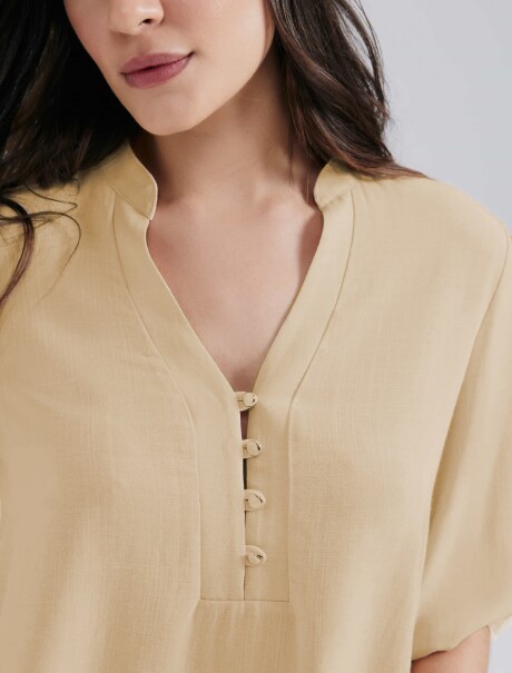 BLUSA FEMENINA ESCOTE V CON BOTONES AMARILLO