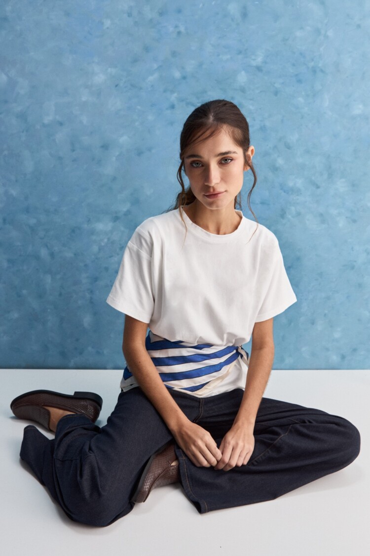 REMERA MOREA Crudo