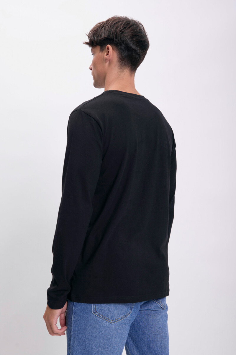 Remera básica Negro