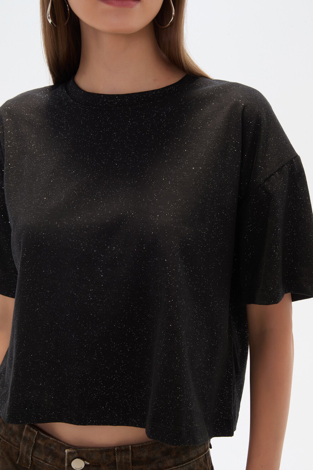 Remera Eniemo Negro