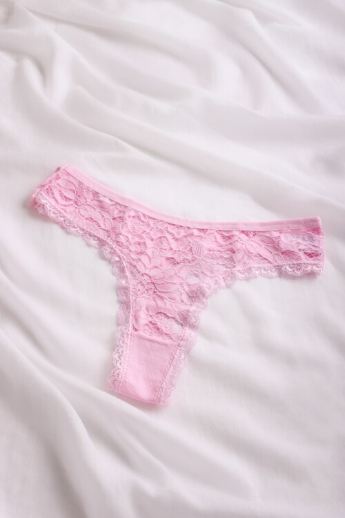 Colaless Coraline Rosado