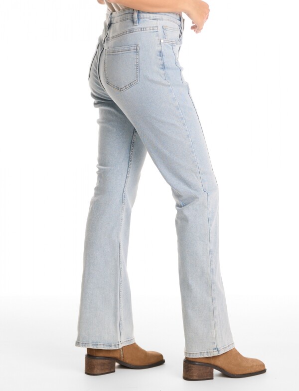 Jean Bootcut Tachas JEAN CLARO