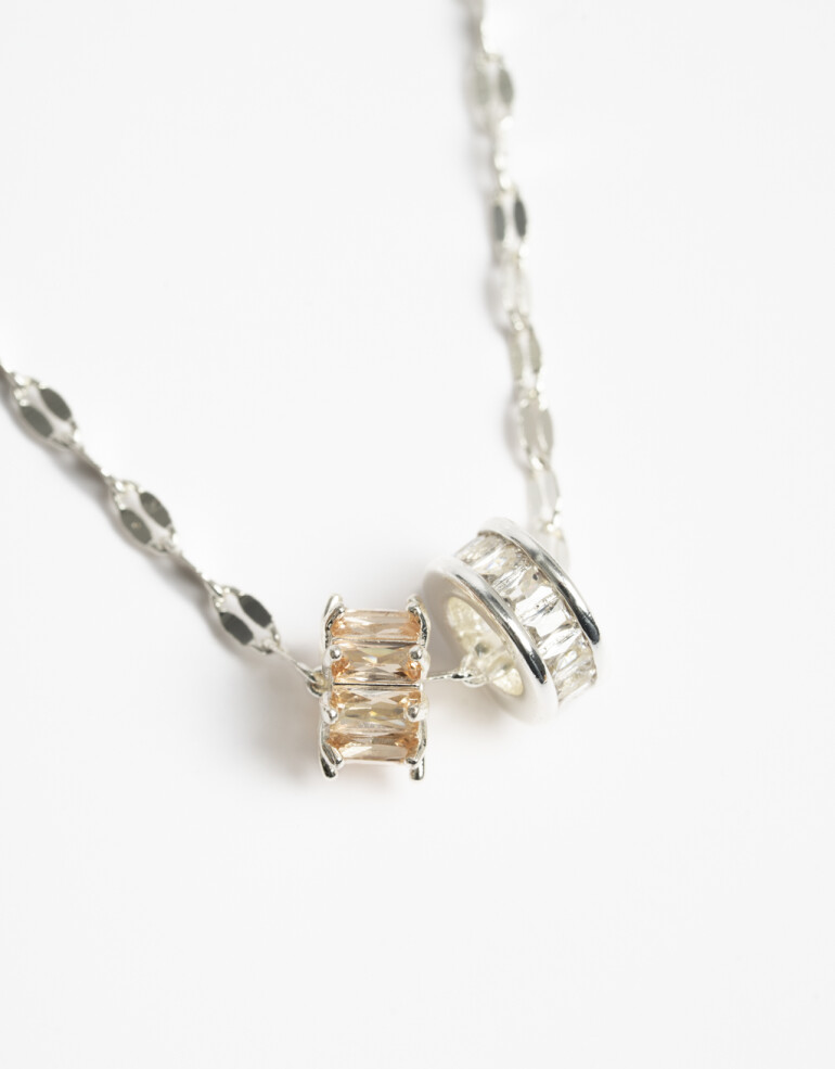 Cadena Corta con Dije Cubic zirconia Collar Con Charms De Cubic Zirconia - Plateado