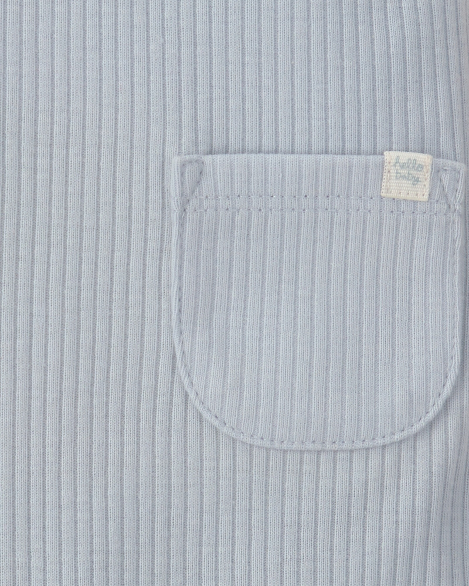 Set dos piezas de algodón, enterito y remera, azul y crema, diseño ballenas Set dos piezas de algodón, enterito y remera, azul y crema, diseño ballenas