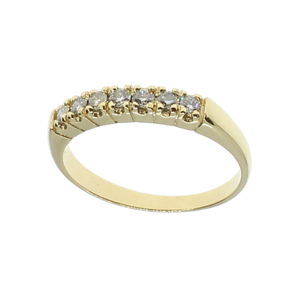 Anillo medio sin fin clásico en oro amarillo 18k con siete brillantes Anillo medio sin fin clásico en oro amarillo 18k con siete brillantes