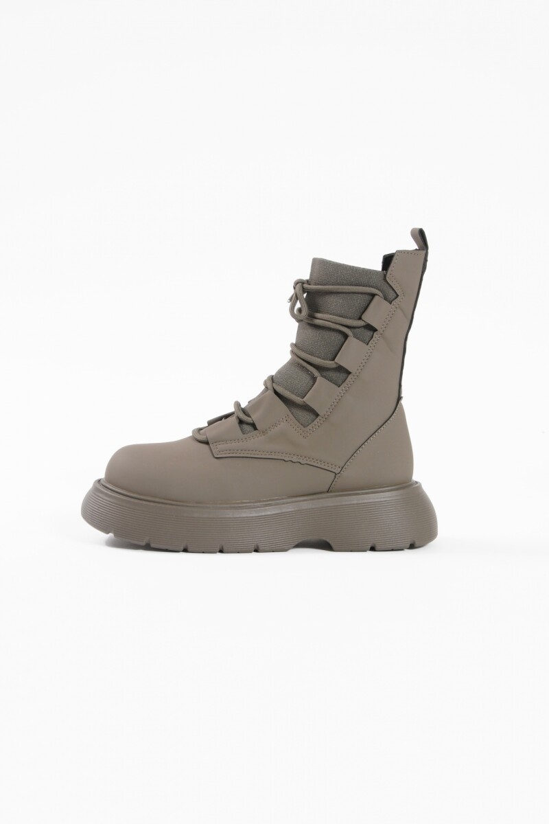 Bota space verde