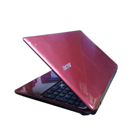 Notebook Acer E1-530. Pentium 2117u. RAM 8GB. Disco Sólido NUEVO 120GB. Pantalla 15,6" HD. Win10 Notebook Acer E1-530. Pentium 2117u. RAM 8GB. Disco Sólido NUEVO 120GB. Pantalla 15,6" HD. Win10