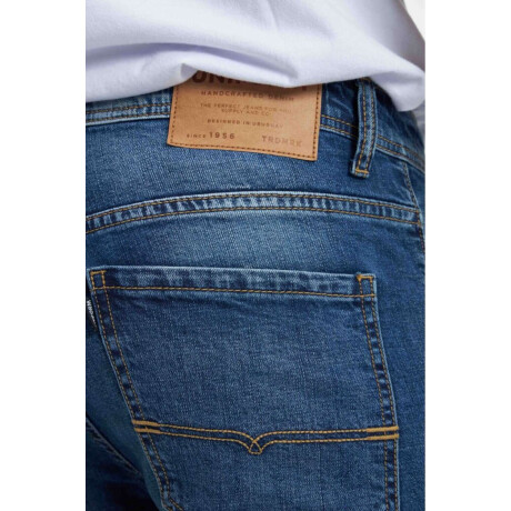 Jean Prato W24