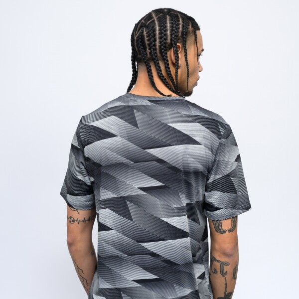 REMERA MADS Umbro Hombre 524