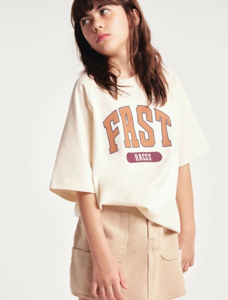 CAMISETA INFANTIL CON ESTAMPA AMARILLO