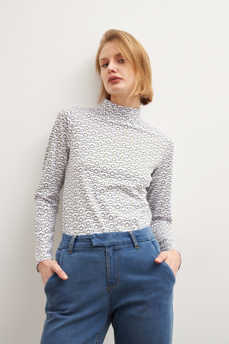 Polera estampada punto smock blanco