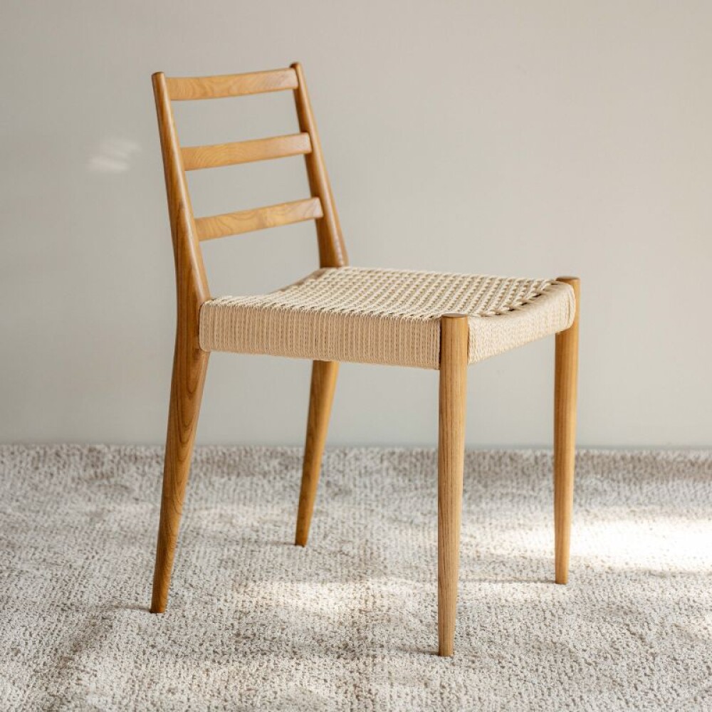 Silla Analy / Madera y Fibra Natural