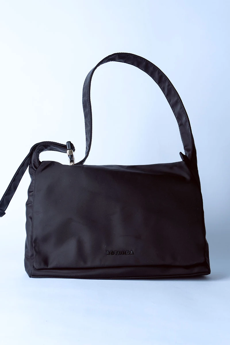 Zenda Black