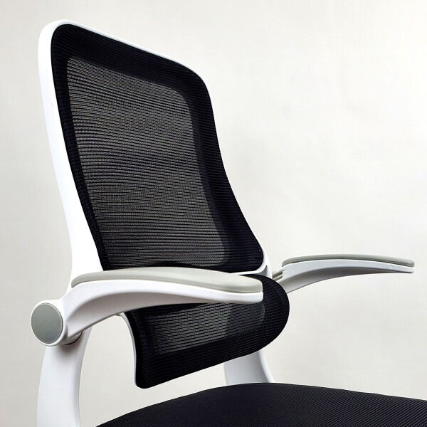 Silla De Escritorio Ergonómica Mesh SILLA OFICINA MESH BLANCO/NEGRO OLT