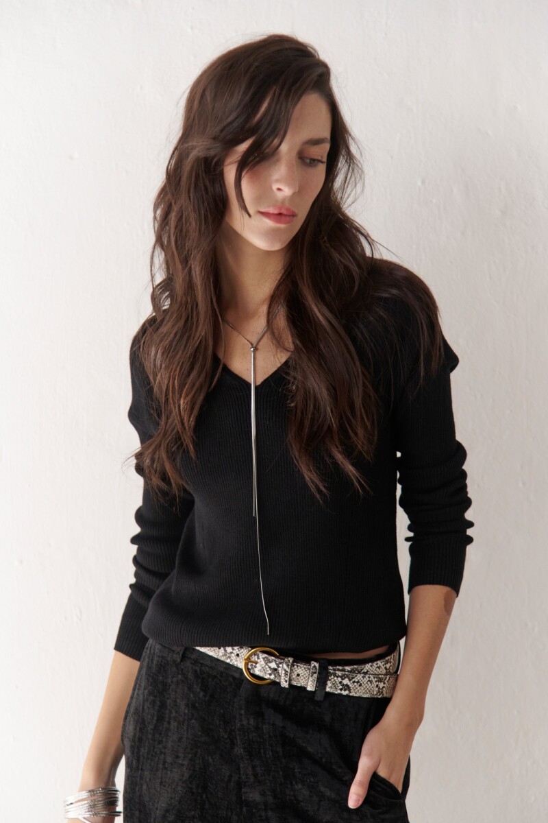 SWEATER ESCOTE V NEGRO