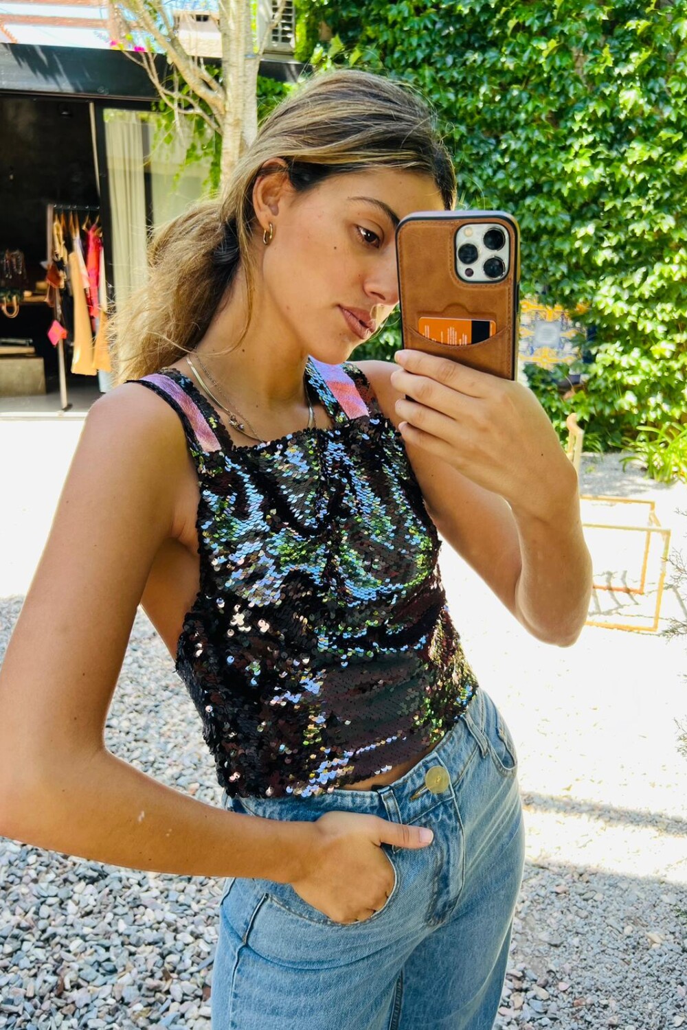 Top V Back Berenjena