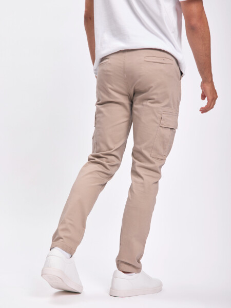 Pantalón cargo clásico Tostado