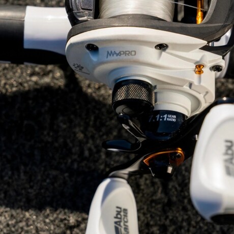 Reel Abu Garcia MAX PRO lp aluminio 7 rulemanes rel 7.1:1 Reel Abu Garcia MAX PRO lp aluminio 7 rulemanes rel 7.1:1