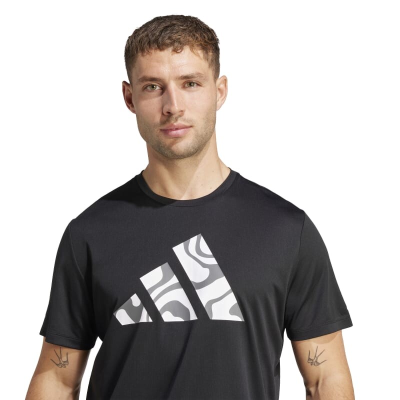 Remera Adidas Run It Negro