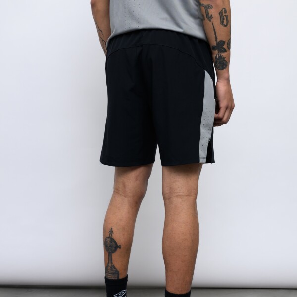SHORT VIVE Umbro Hombre 025