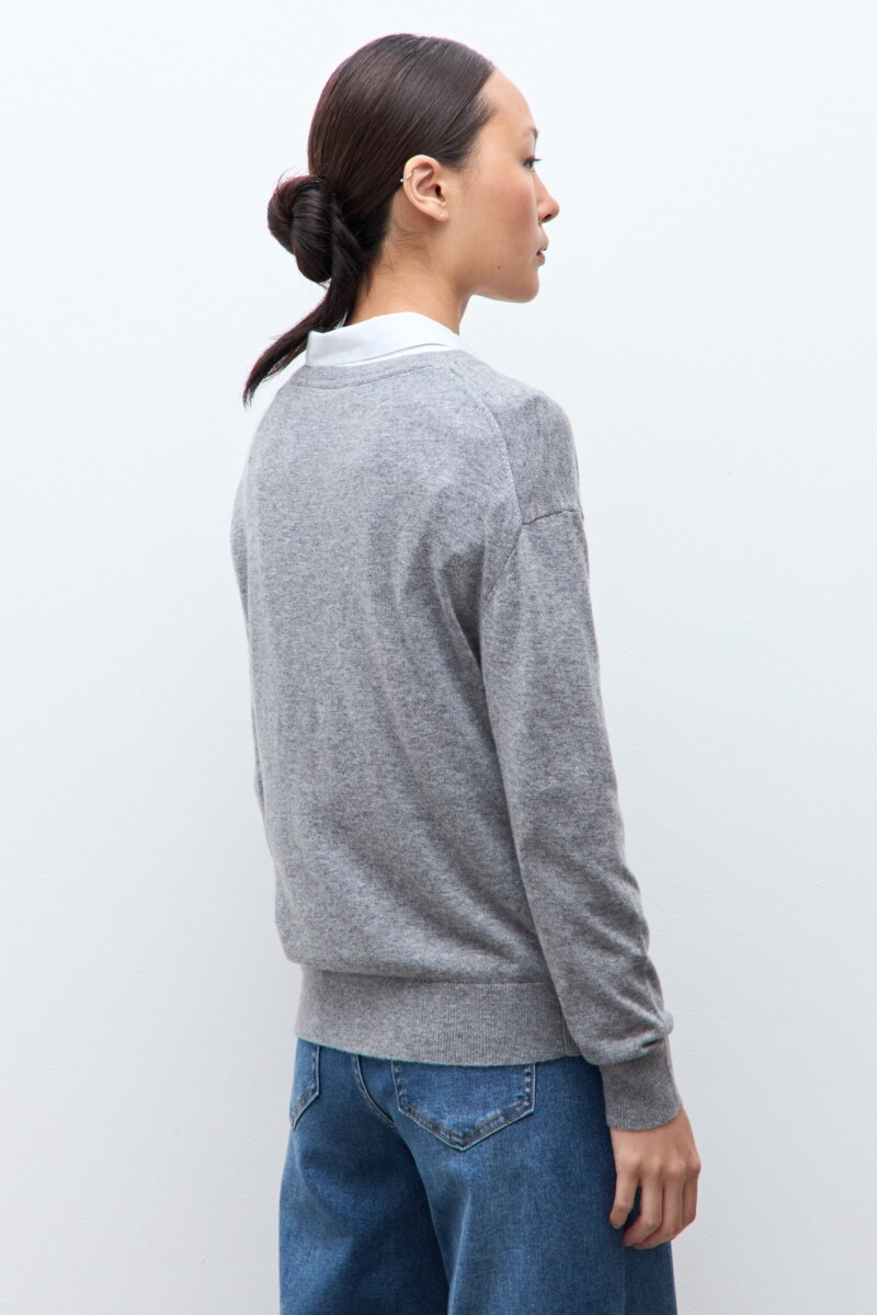 Sweater escote V gris melange