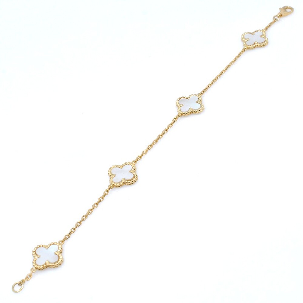 Pulsera en oro 18k y nácar modelo Alhambra. Largo 20 cm Pulsera en oro 18k y nácar modelo Alhambra. Largo 20 cm