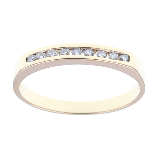 Anillo medio sin fin Chana chico en oro amarillo 18k con brillantes. Anillo medio sin fin Chana chico en oro amarillo 18k con brillantes.