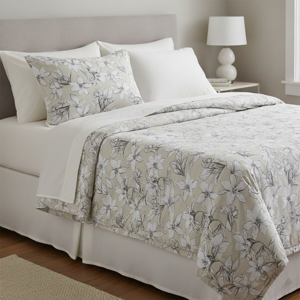 Juego Sábanas Queen Size Bukara 100% Microfibra - 250 FLORES BEIGE 