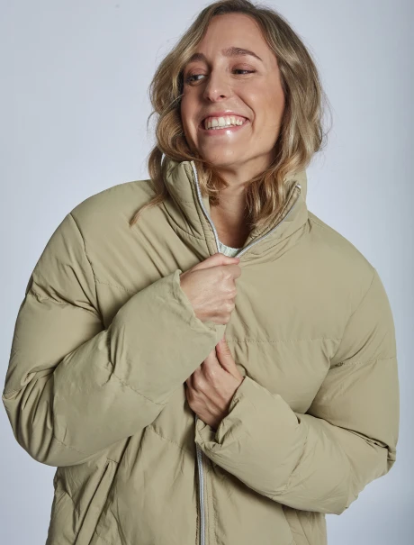 Campera inflada beige