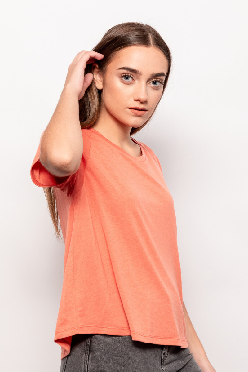 REMERA SYLVAN Coral Oscuro