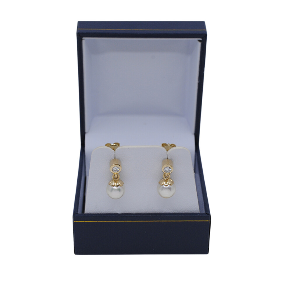 Caravanas oro 18k amarillo con brillantes y perlas de cultivo 7,5mm Caravanas oro 18k amarillo con brillantes y perlas de cultivo 7,5mm