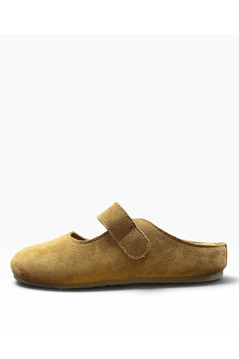 Zueco balerina con hebilla BT406 Camel