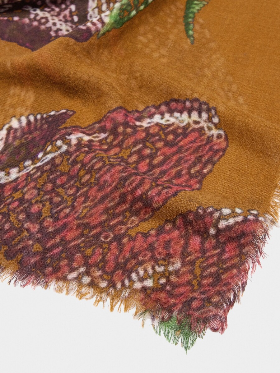 Pañuelo Estampado Floral De Lana camel