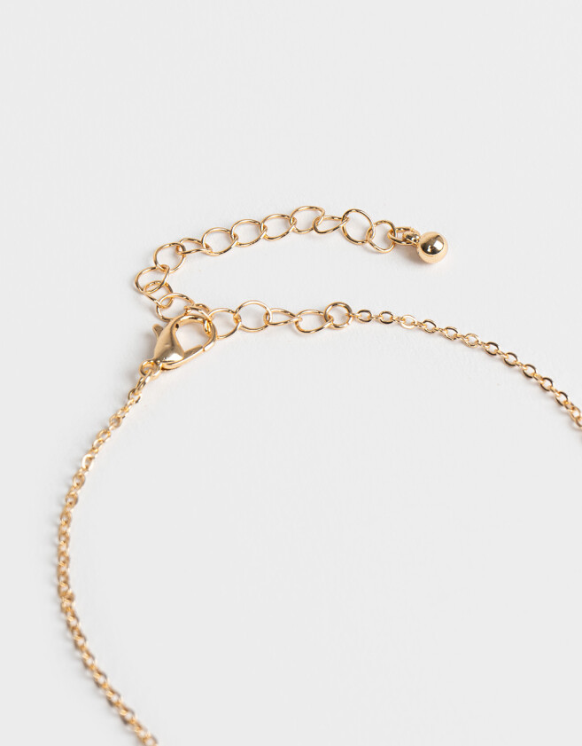 Cadena Corta con Dije Con corazón Collar Corto Con Dije Con Corazón - Dorado