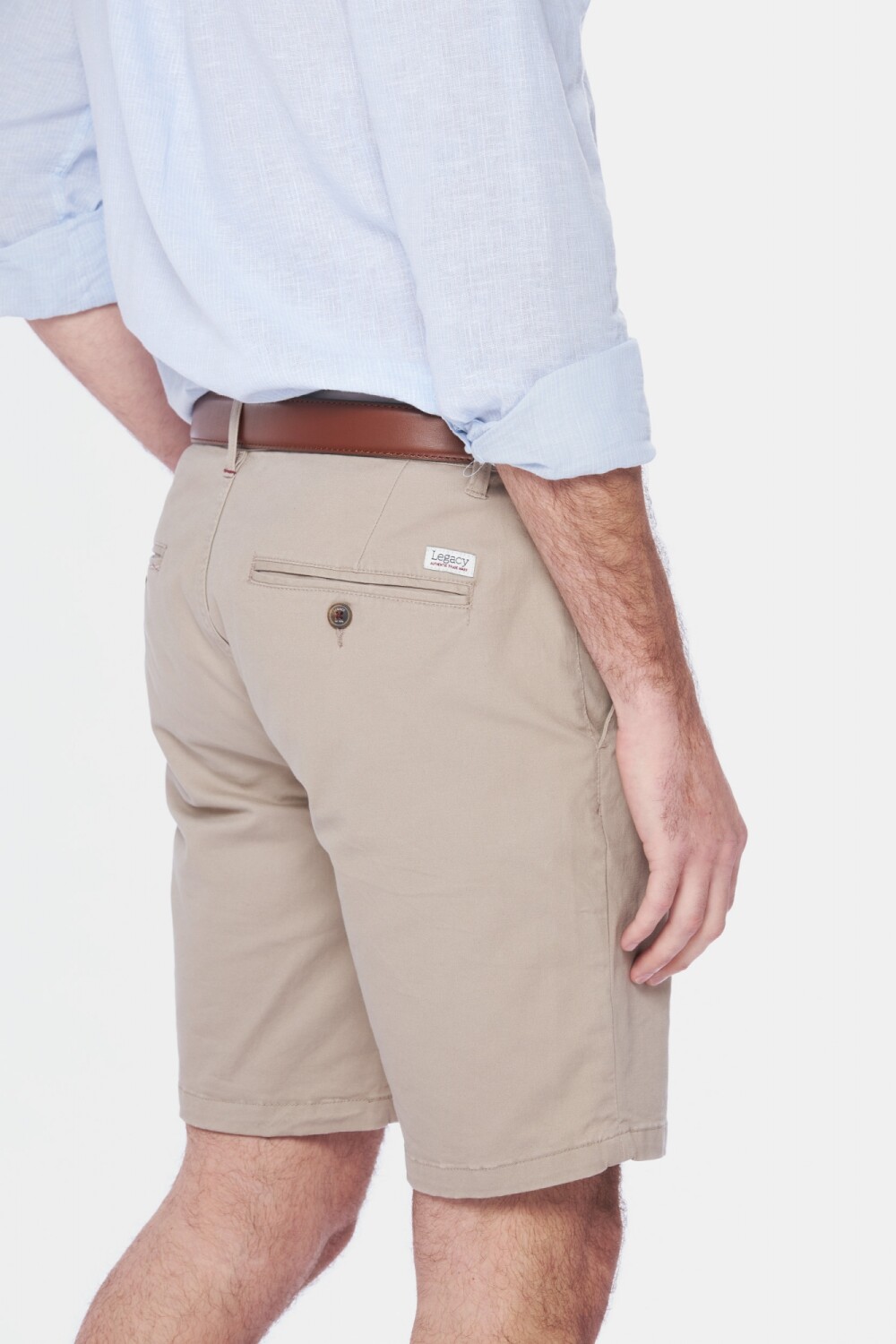 BERMUDA CLÁSICA CON SPANDEX Beige