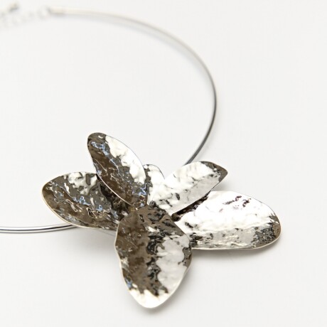 COLLAR GOLORIT Plateado