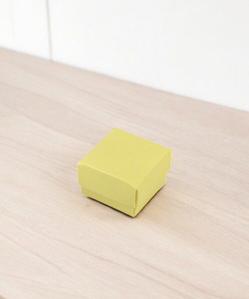 Caja Cuadrada 4x4x2,5 cm AMARILLO PASTEL