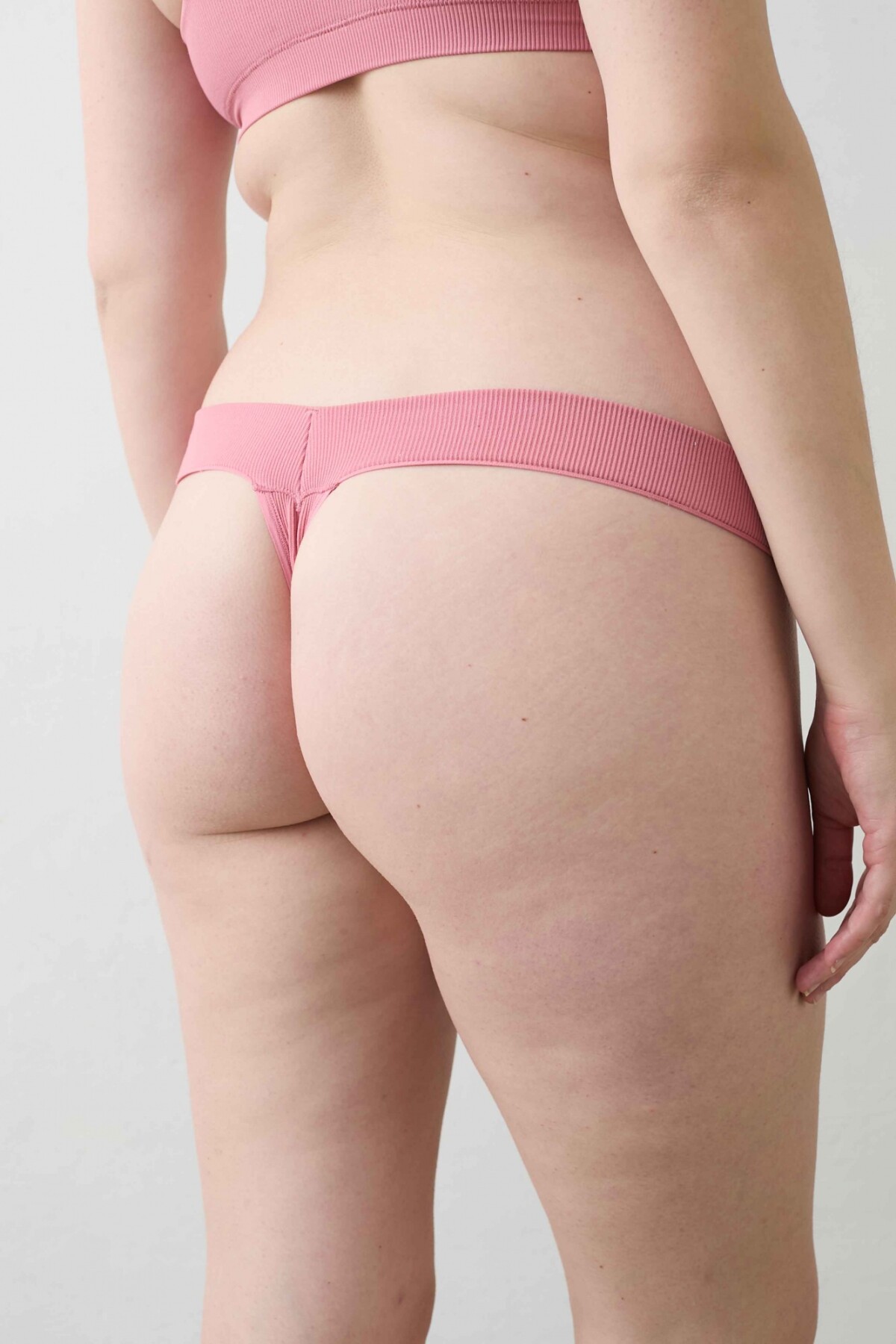 Colaless en V Maite Rosa Tostado