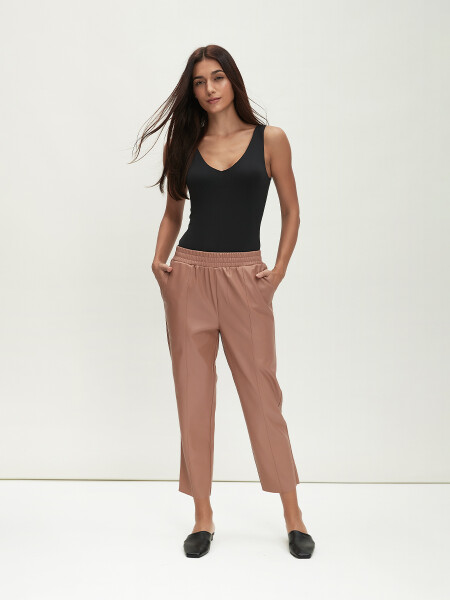PANTALON OPALO MARRON MEDIO