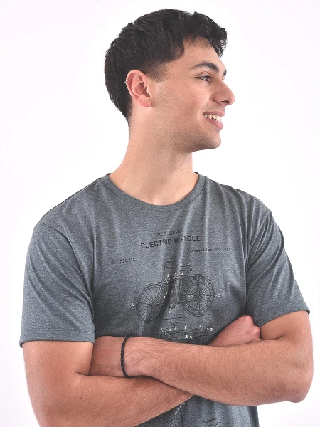 REMERA VILLAGE REGULAR ESTAMPADO 2