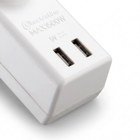 ADAPTADOR TRIPLE SCHUKO +2USB 2.1A Adaptador Triple Schuko + 2 Tomas + 2 USB 2.1A Blanco