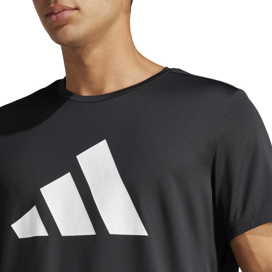 Remera de Hombre Adidas Run It Negro - Blanco