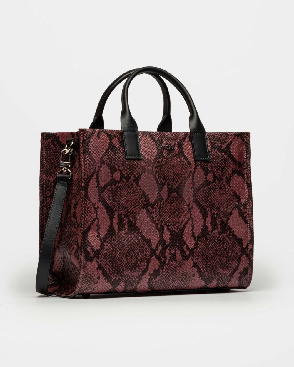 Cartera de Mano Capri En Cuero Grabado Snake Metalizado Bordeaux