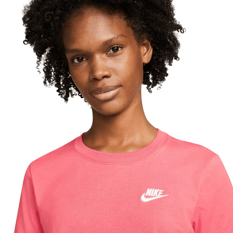 Remera NIKE W de Mujer - DN2393-622 Rosado