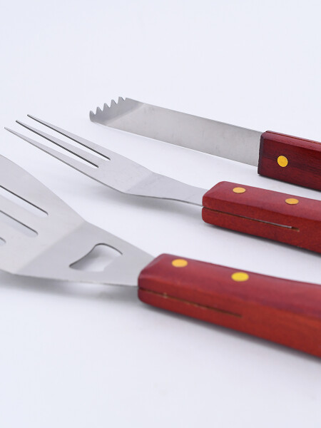 UTENSILIOS PARA PARRILLA MARRON